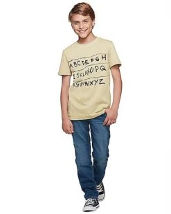 Kids Stranger Things Alphabet Wall T Shirt - Stranger Things -Spirit Halloween 01381797 e